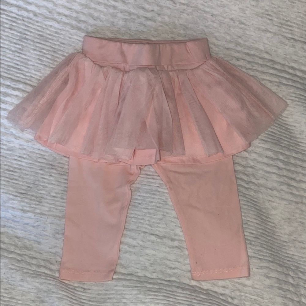 Leggings with tulle skirt